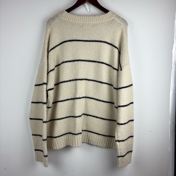 Lush Nordstrom Women’s Ivory Stripe Oversized Sweater Chic Cozy Pullover Large L - Picture 9 of 9